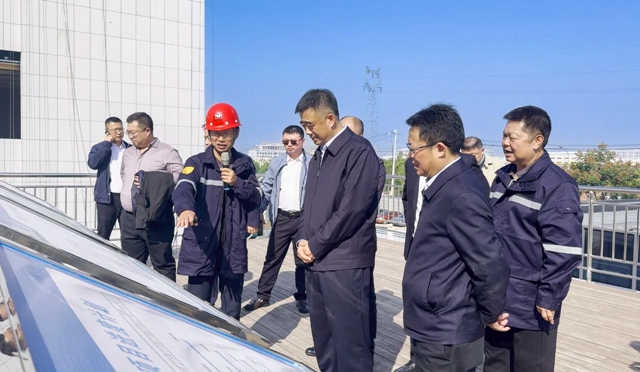 黑龍江省供銷合作社理事會(huì)主任趙勵(lì)軍、倍豐集團(tuán)董事長(zhǎng)徐陽(yáng)一行到訪宜化集團(tuán)
