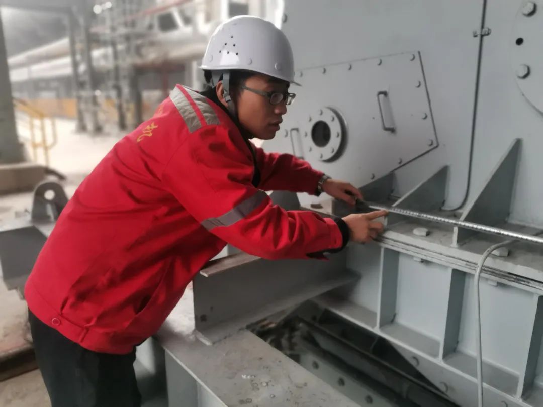 【生產(chǎn)技術(shù)標兵】預決算部秦偉民:忠于職守勤鉆研 愛崗敬業(yè)勇?lián)?圖3) 圖片